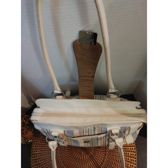 Etienne Collection Privee Shoulder Bag - Picture 8 of 11